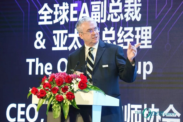 副总裁.webp.jpg